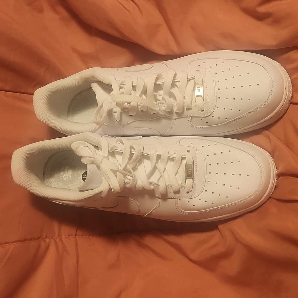 LAST CHANCE$$$ TODAY ONLY..NIKE  AF 1.  MEN SIZE 14 - Picture 2 of 7